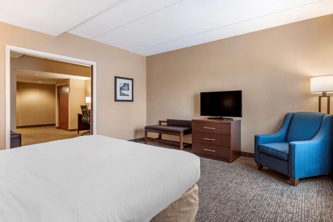 Comfort Suites Downtown Carlisle Dış mekan fotoğraf